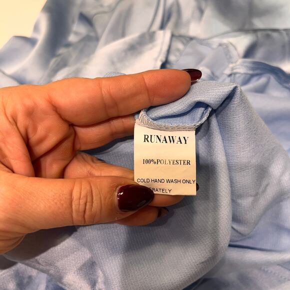 Chic Light Blue Mini Dress with Knot Detail - Picture 8 of 12